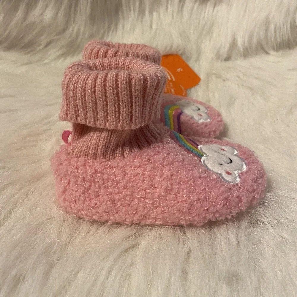 Wonder Nation Slippers Girls Size 3 Pink Fuzzy Rainbow Bootie Shoes 3-6 Months